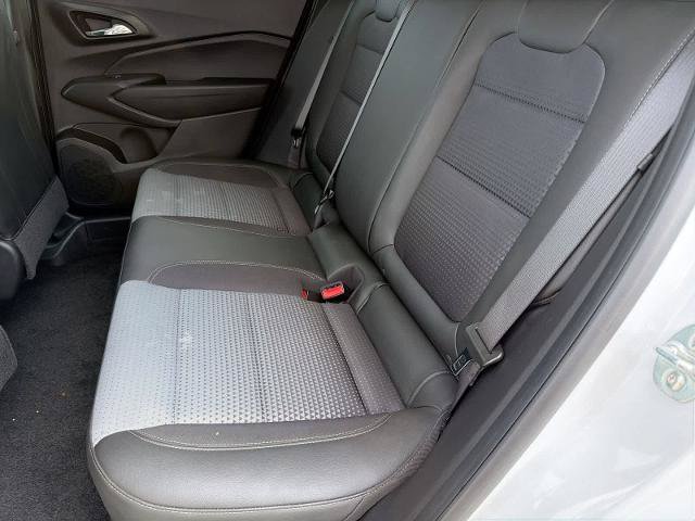 Used 2024 Chevrolet Trax LT w/ Driver Confidence Package FWD image 20
