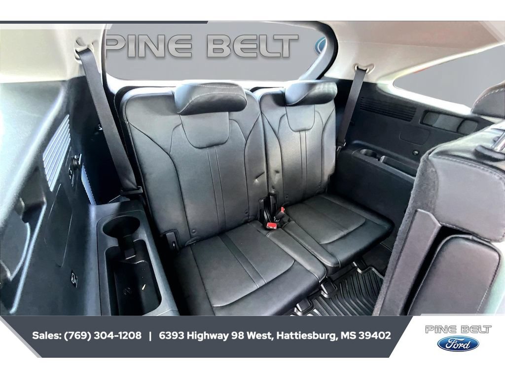 Used 2022 Kia Sorento S w/ Panoramic Sunroof Package FWD image 22
