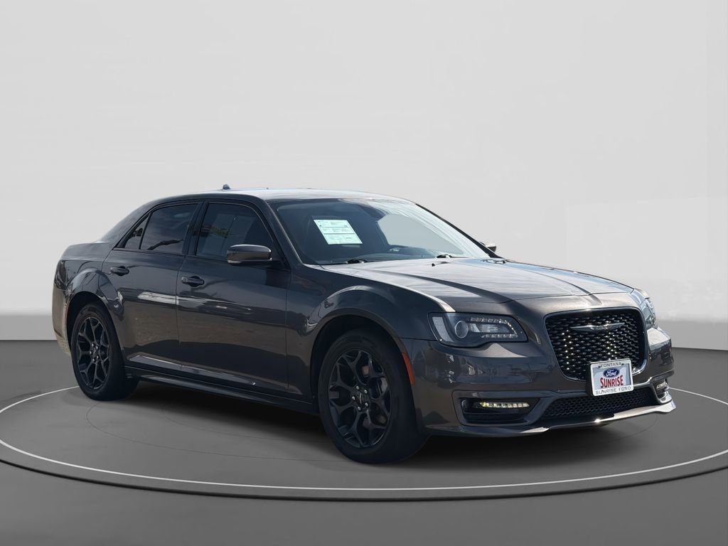 Used 2022 Chrysler 300 Touring L image 5