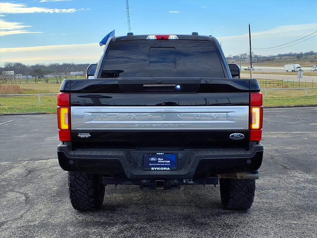 Certified 2020 Ford F250 Platinum w/ FX4 Off-Road Package image 4