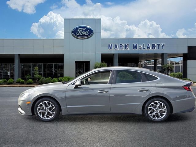 Used 2023 Hyundai Sonata SEL w/ Preferred Accessory Package FWD image 2