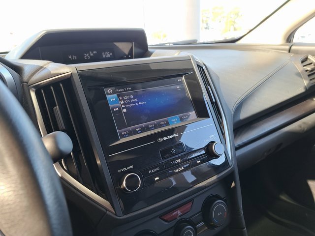 Used 2018 Subaru Crosstrek 2.0i Premium image 10