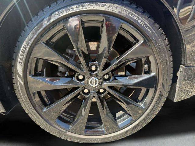 Used 2021 Nissan Maxima SR w/ Sport Mat Group FWD image 29