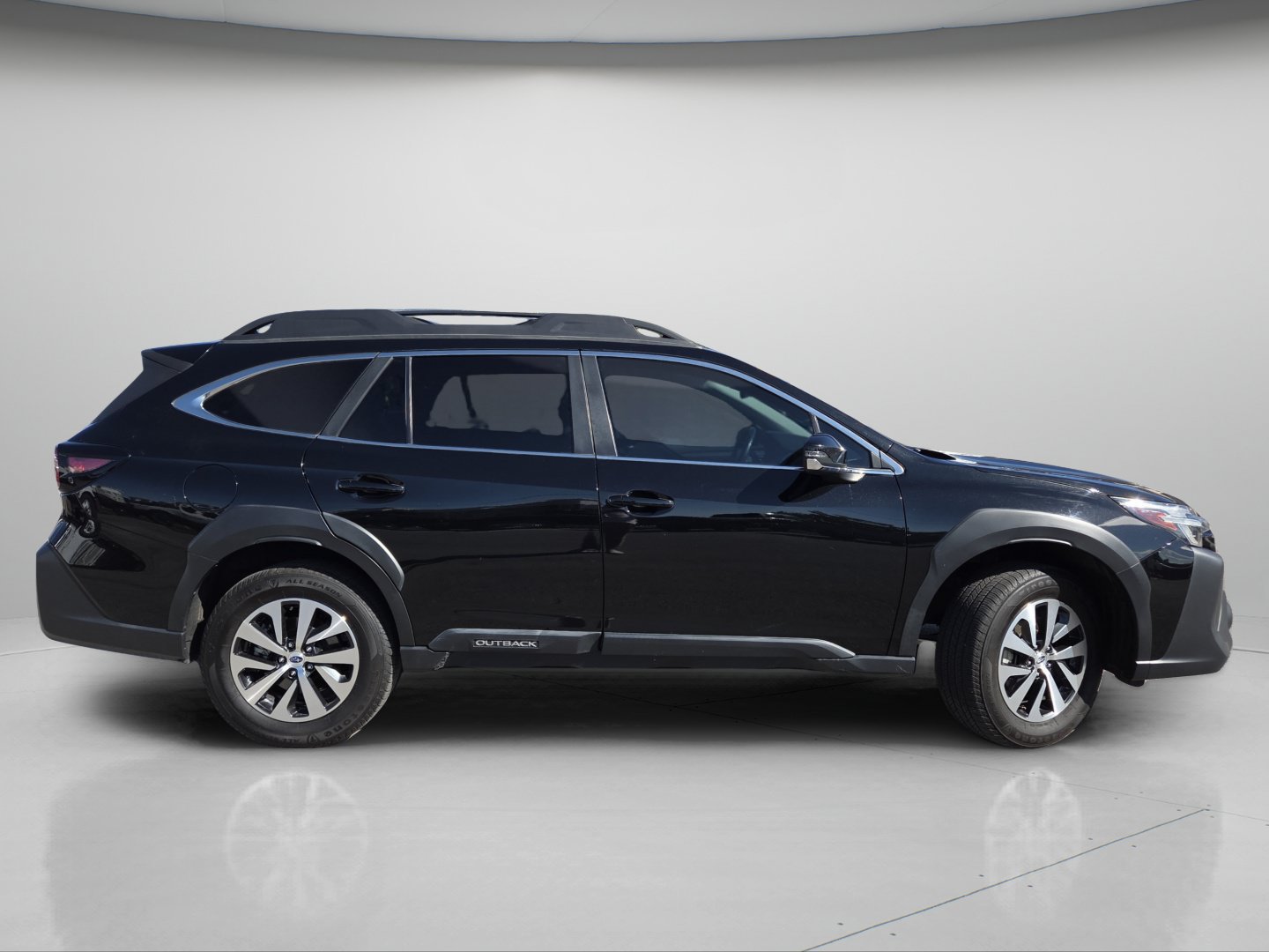 Used 2024 Subaru Outback Premium AWD/4WD image 22