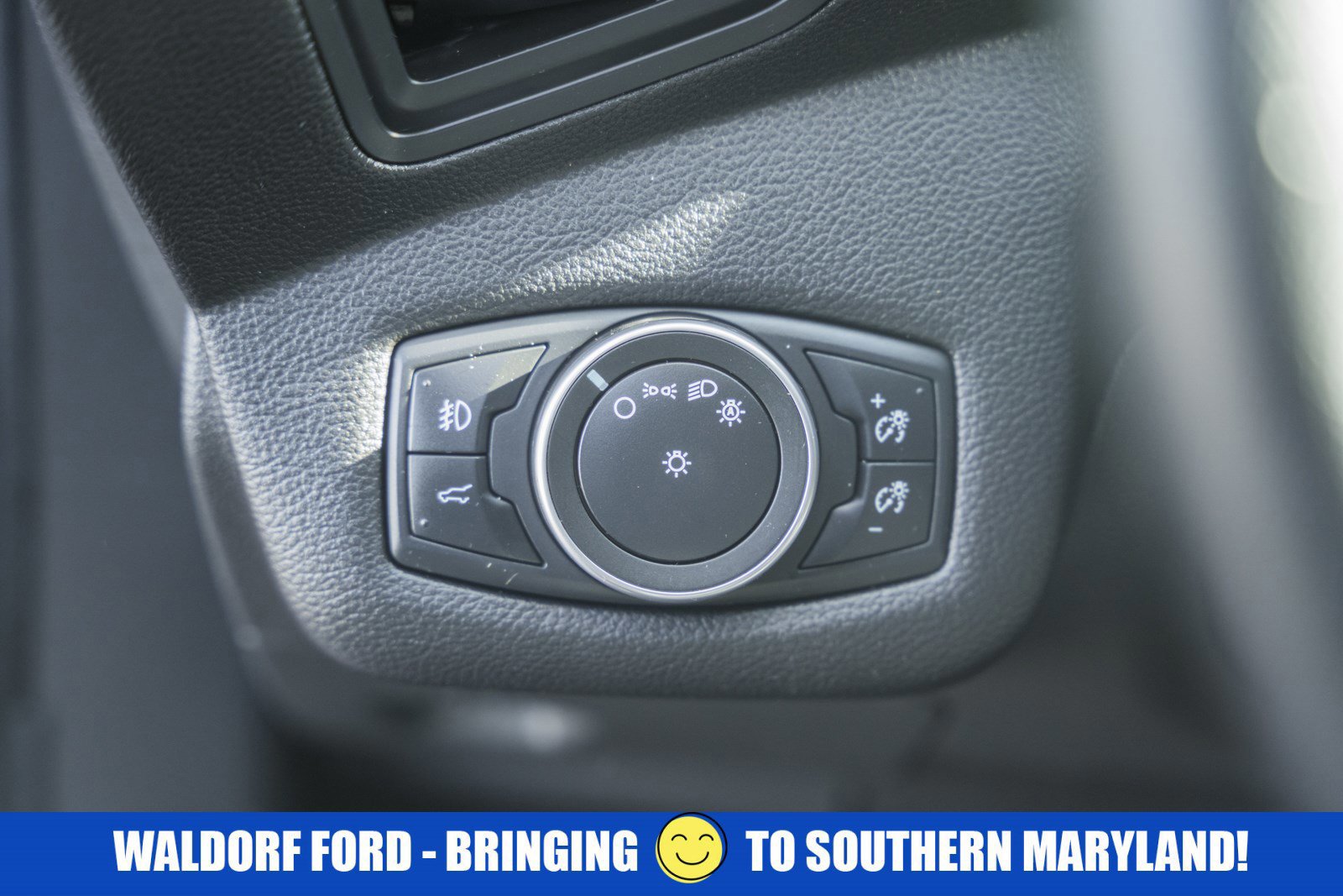 Certified 2019 Ford Escape SEL image 39