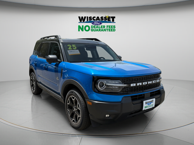 Certified 2025 Ford Bronco Sport Outer Banks w/ Outer Banks Tech Package+ AWD/4WD image 32