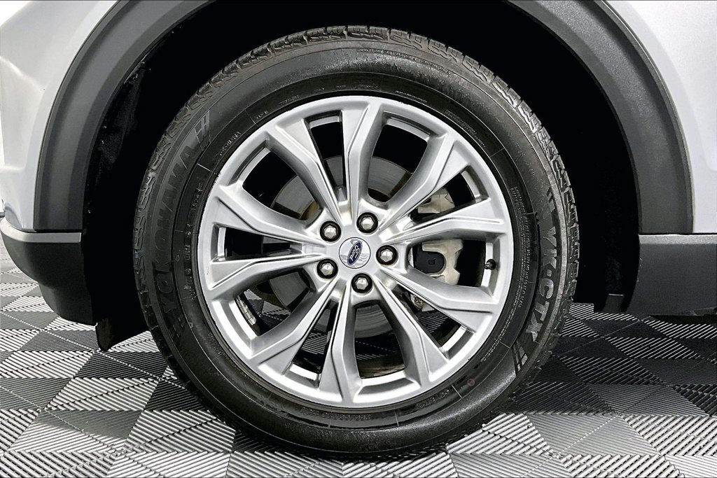 Certified 2021 Ford Explorer Limited RWD image 8