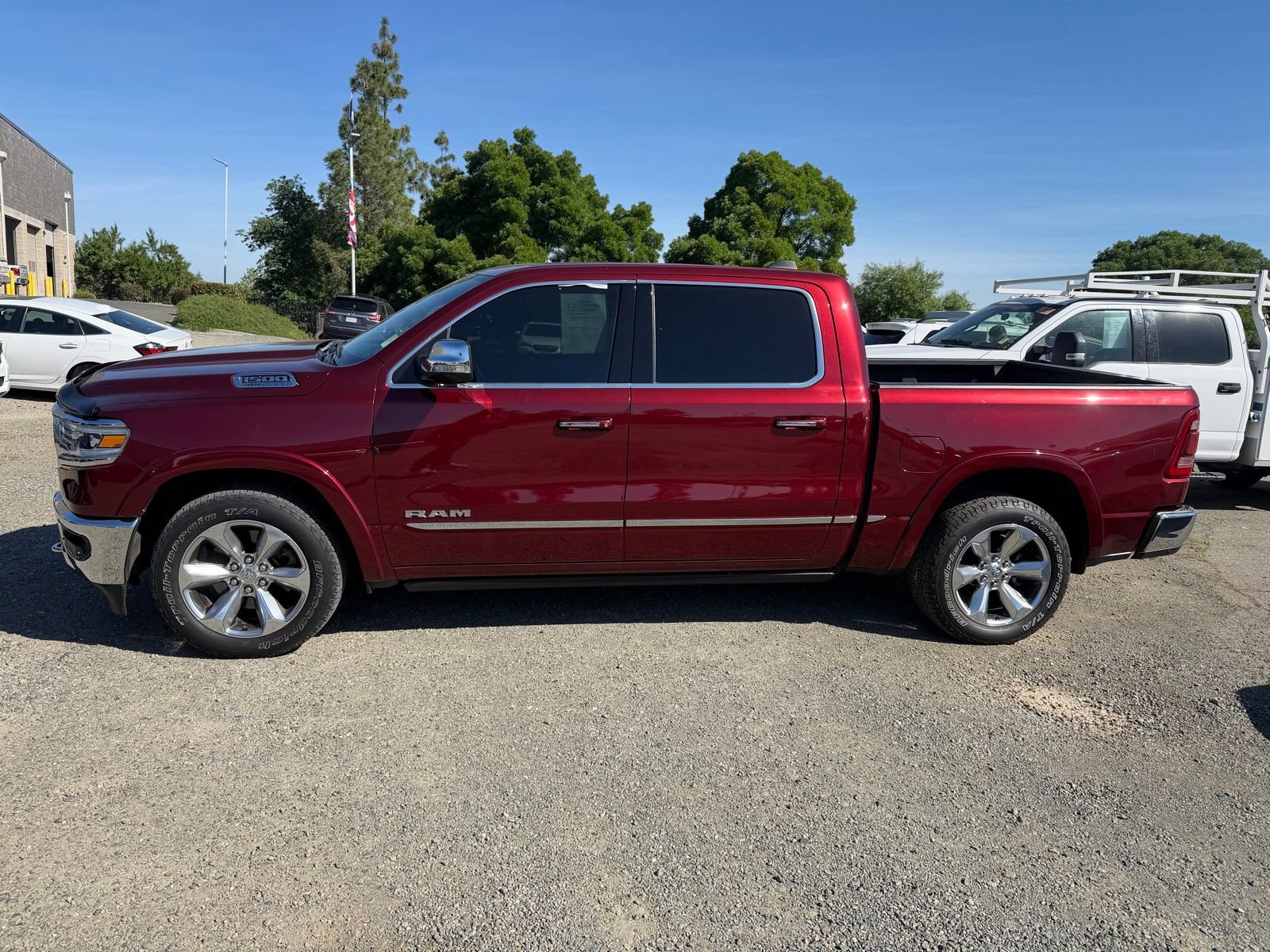 Used 2021 RAM 1500 Limited AWD/4WD image 2