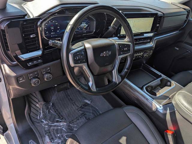 Used 2024 Chevrolet Silverado 2500 LTZ w/ LTZ Plus Package AWD/4WD image 2