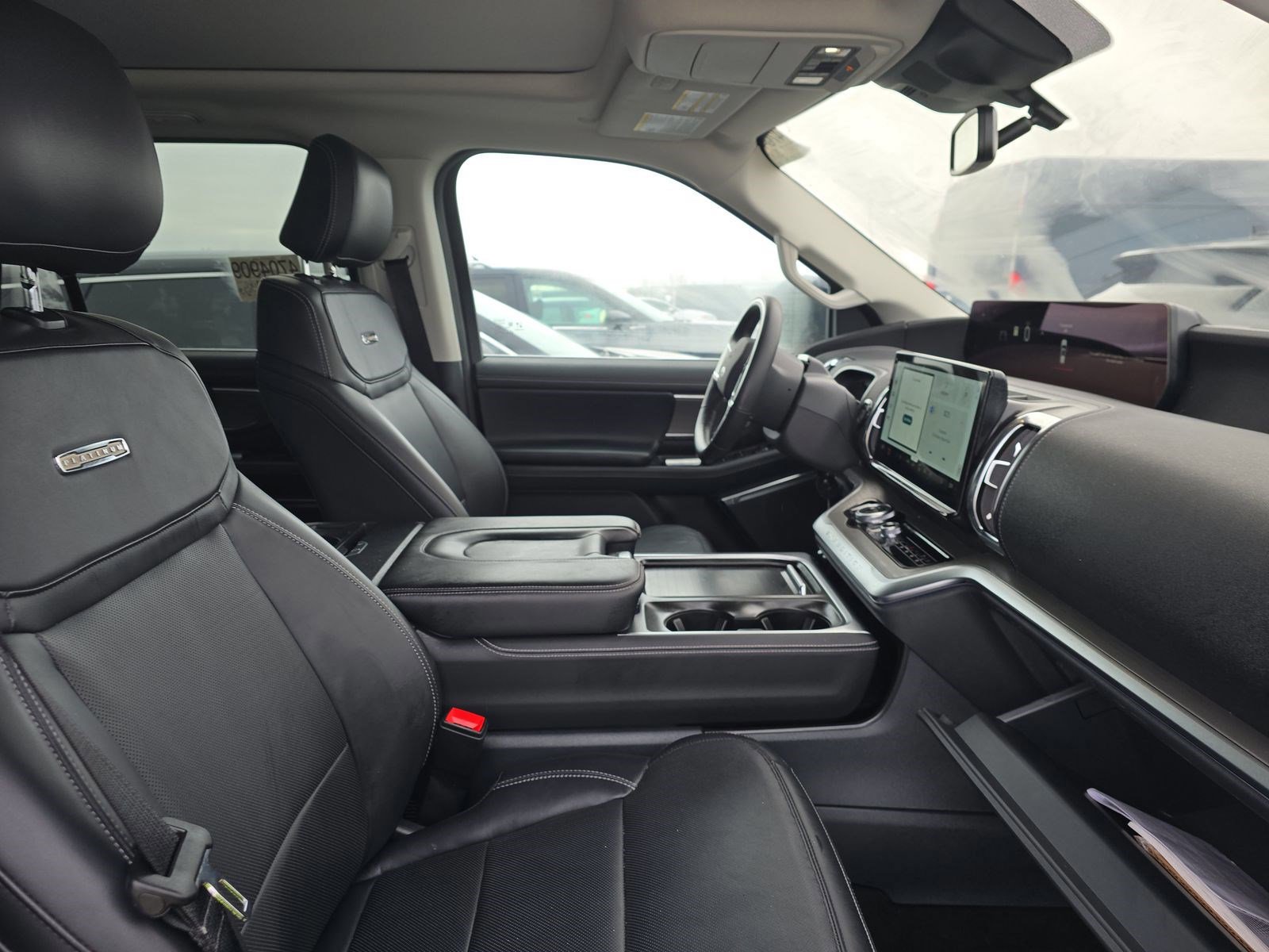 Certified 2025 Ford Expedition Platinum image 13