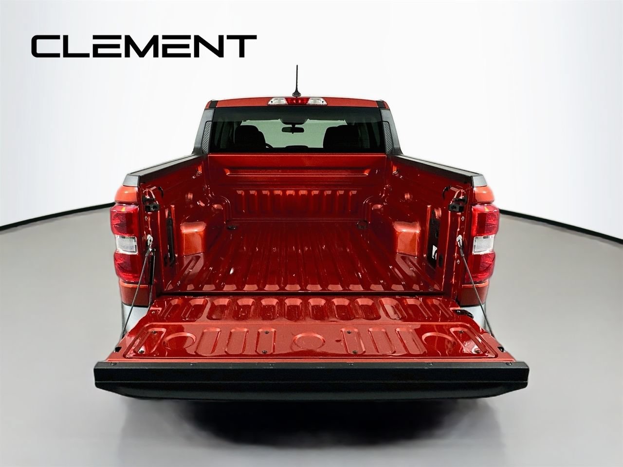 Certified 2024 Ford Maverick XLT FWD image 11