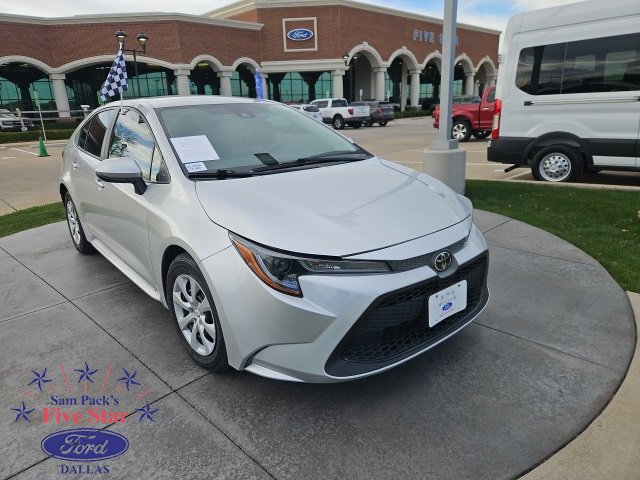 Used 2022 Toyota Corolla LE image 4