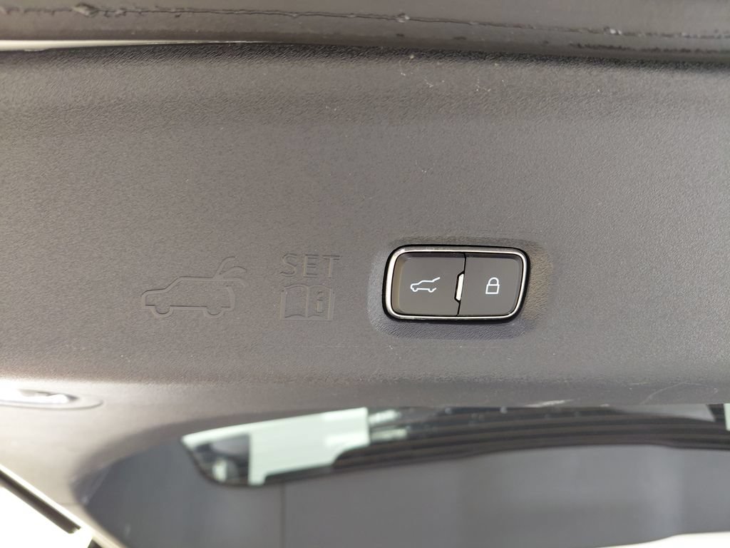 Certified 2025 Ford Expedition Active AWD/4WD image 48