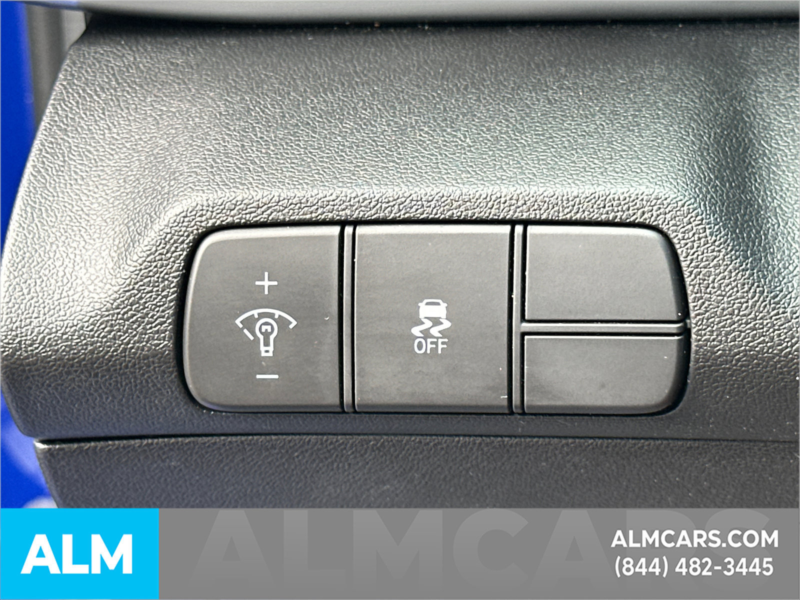 Used 2025 Hyundai Elantra SEL FWD image 36