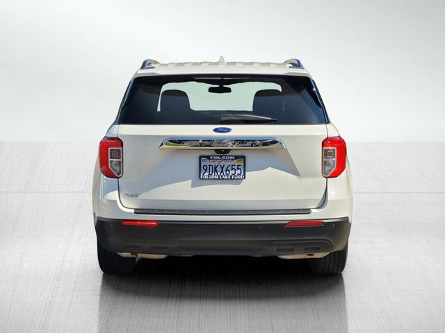Certified 2022 Ford Explorer XLT image 4