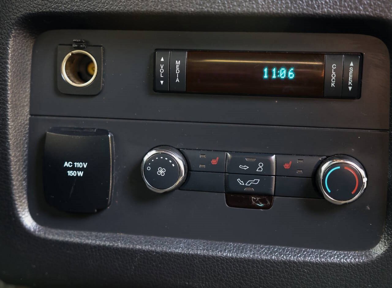 Certified 2017 Ford Expedition EL Limited w/ Equipment Group 301A image 16