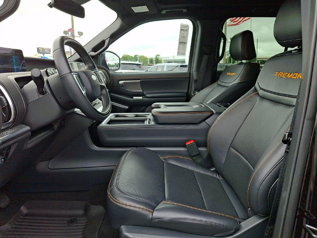 Certified 2025 Ford Expedition Tremor AWD/4WD image 12