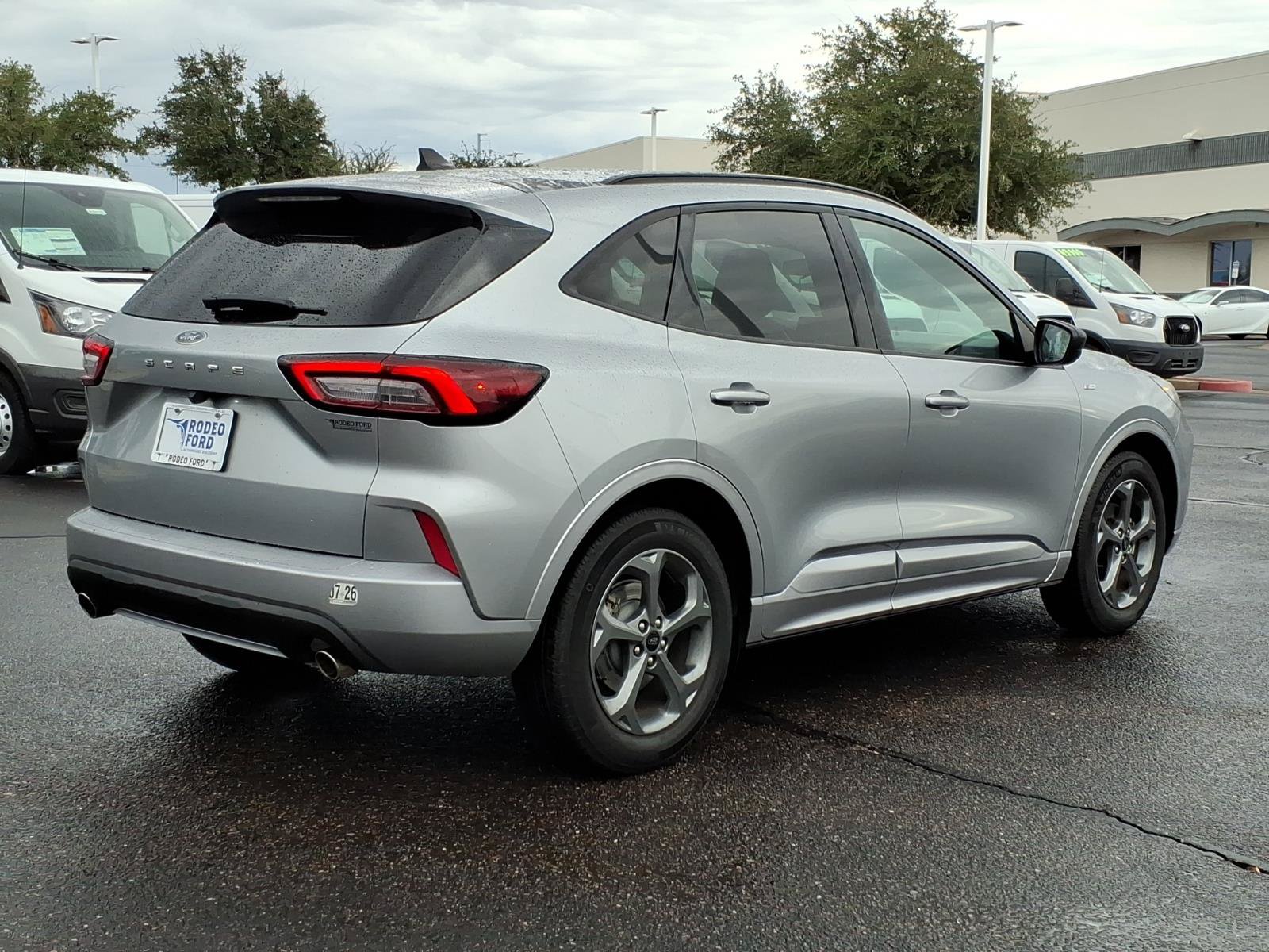 Certified 2024 Ford Escape ST-Line FWD image 5