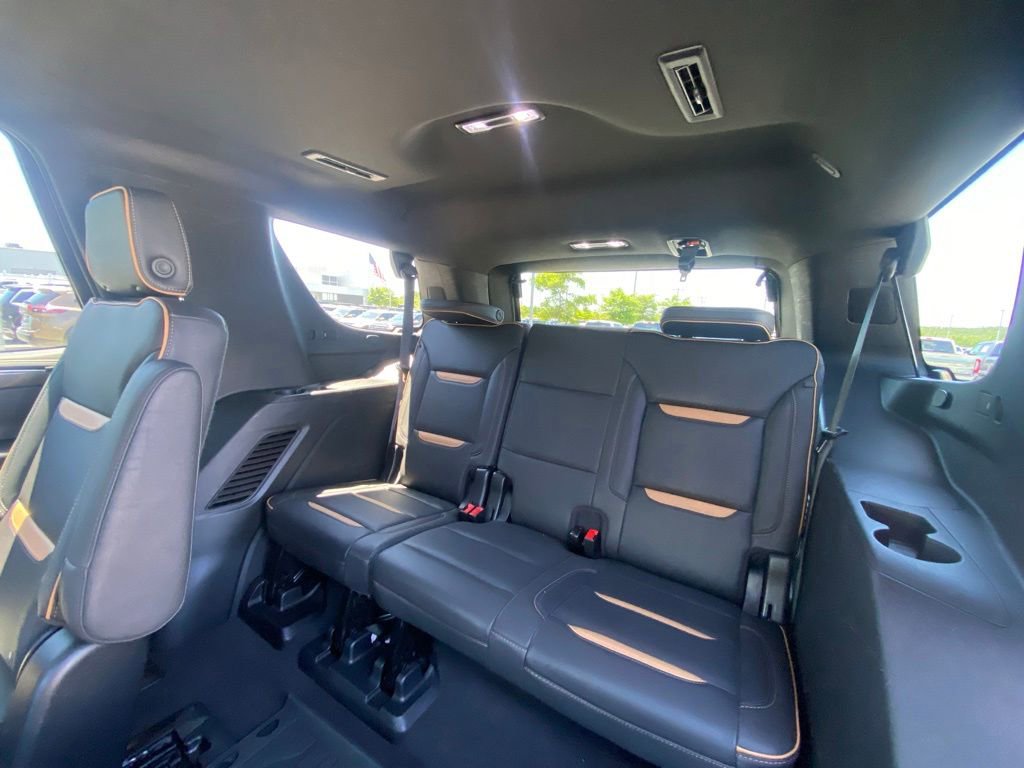 Used 2023 GMC Yukon AT4 w/ Technology Package AWD/4WD image 25