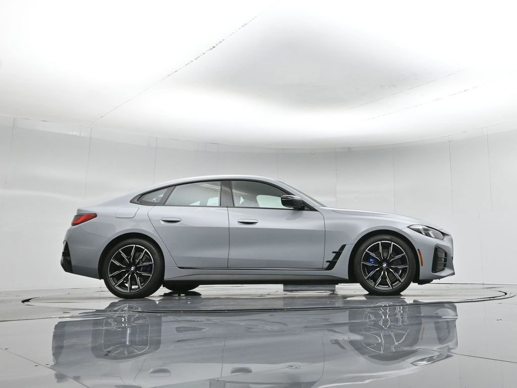 Used 2025 BMW i4 eDrive40 w/ M Sport Package image 10