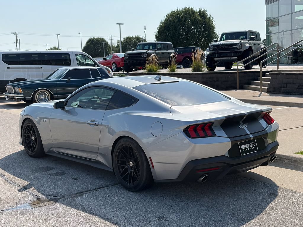 Certified 2025 Ford Mustang GT RWD image 4