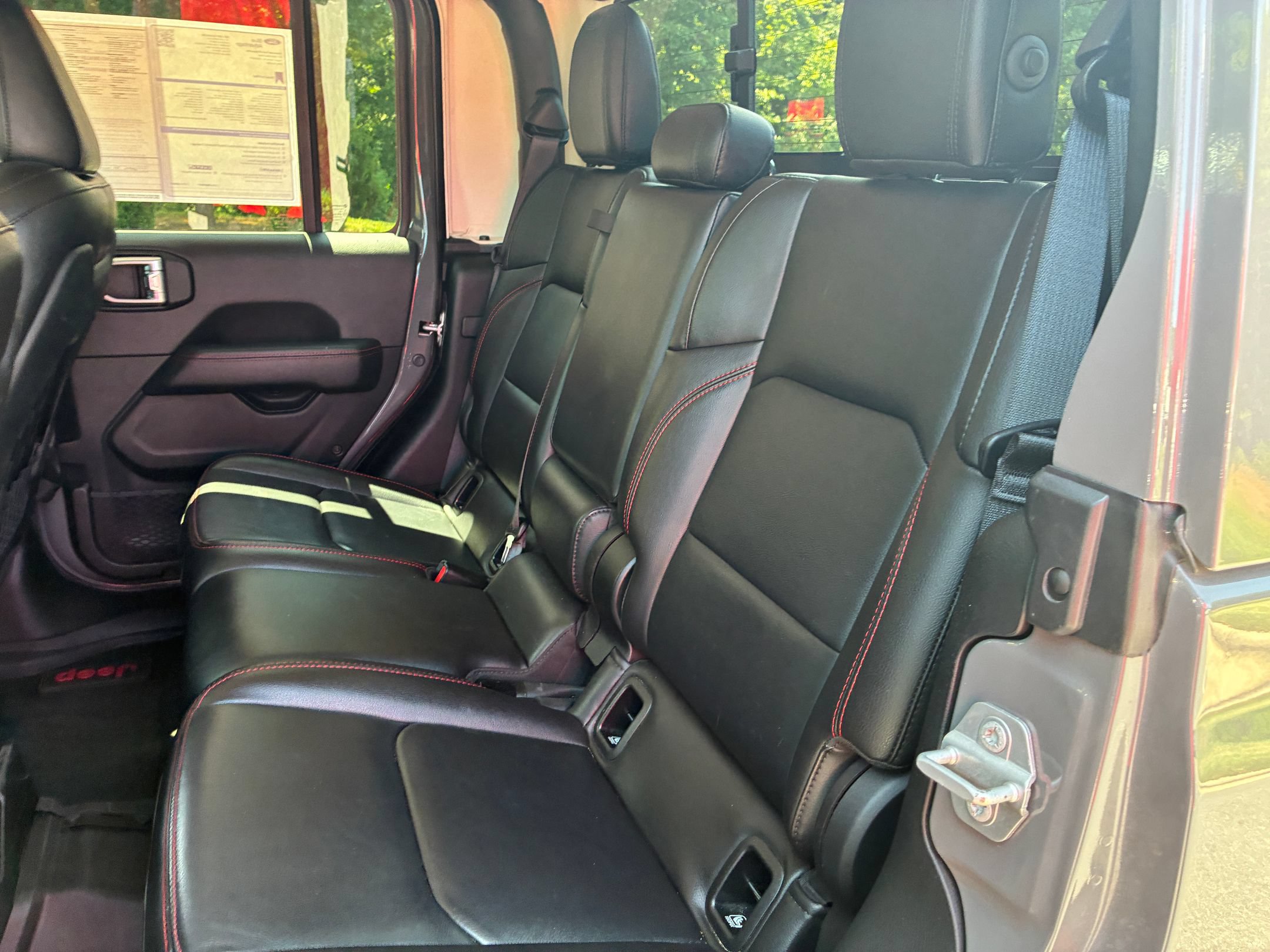 Used 2021 Jeep Gladiator Rubicon AWD/4WD image 26