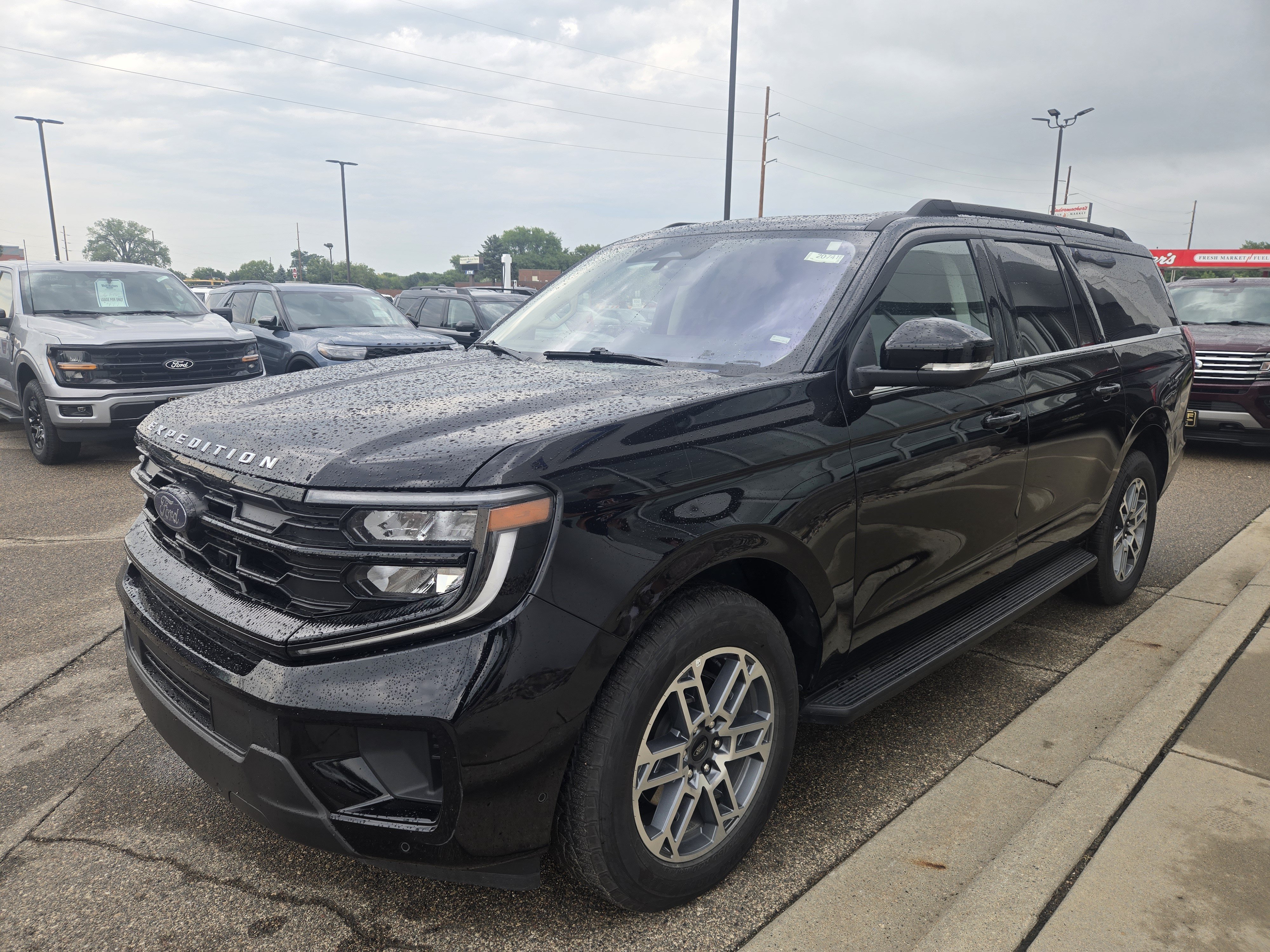 Certified 2025 Ford Expedition Max Active AWD/4WD image 17