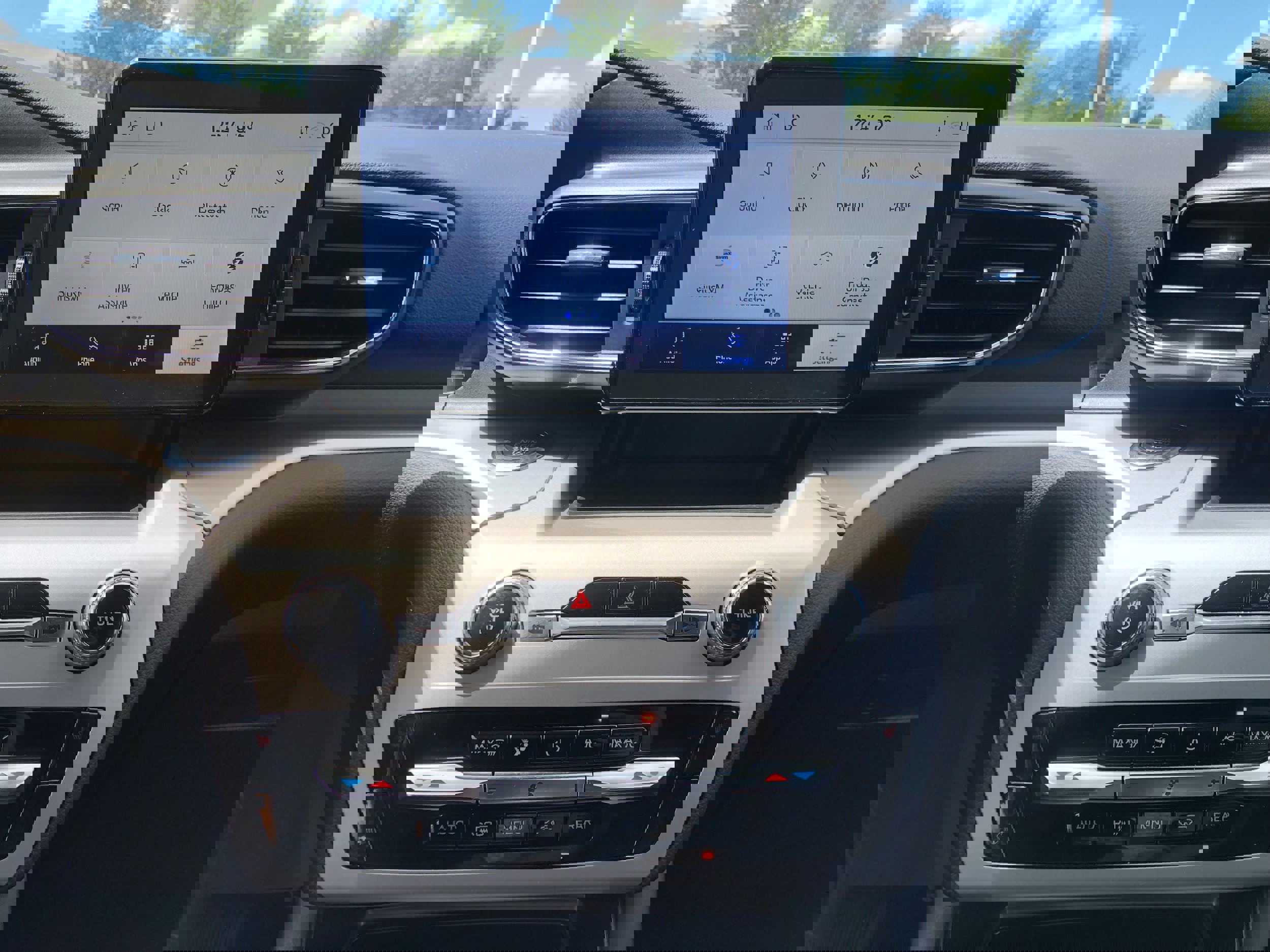 Certified 2023 Ford Explorer XLT w/ Equipment Group 202A image 13