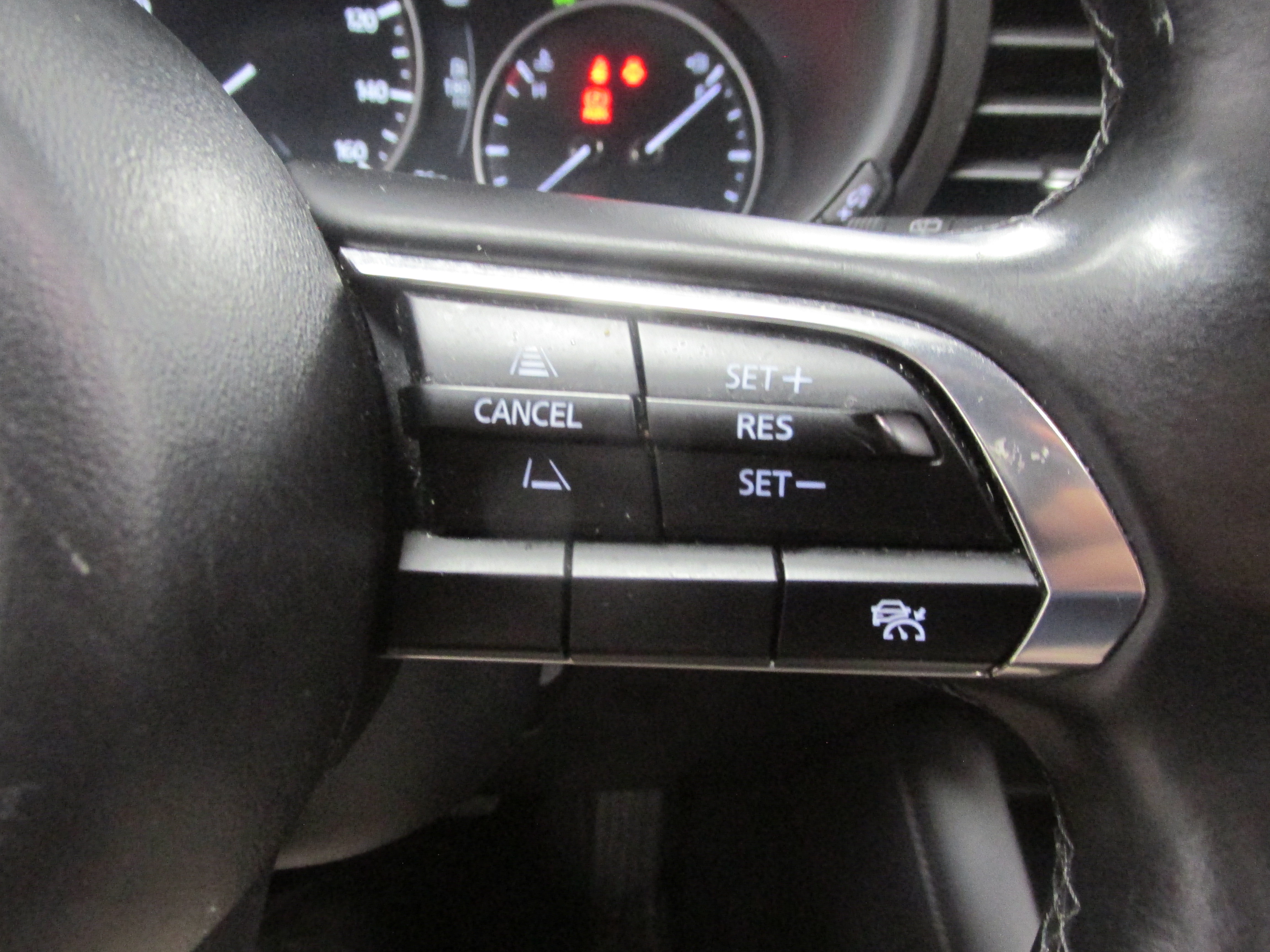 Used 2024 MAZDA MAZDA3 s FWD image 27