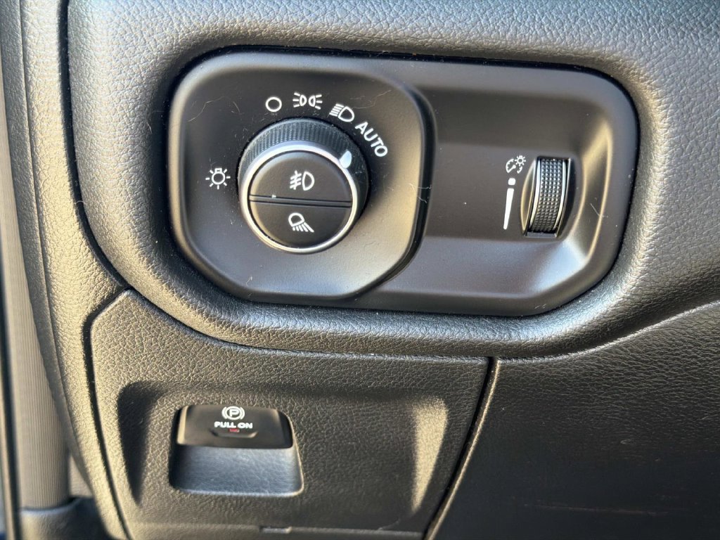 Used 2021 RAM 1500 Big Horn AWD/4WD image 21