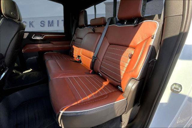 Used 2024 GMC Sierra 3500 Denali Ultimate AWD/4WD image 23