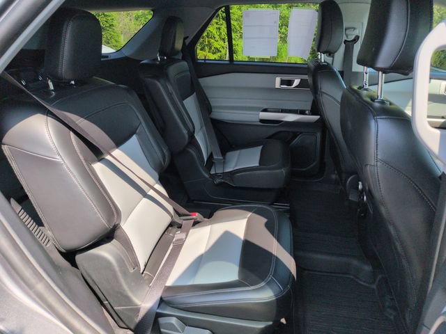 Certified 2023 Ford Explorer XLT w/ Equipment Group 202A AWD/4WD image 17