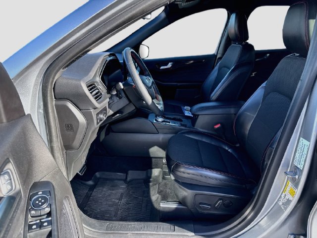 Certified 2023 Ford Escape ST-Line Select w/ Tech Pack #1 AWD/4WD image 29