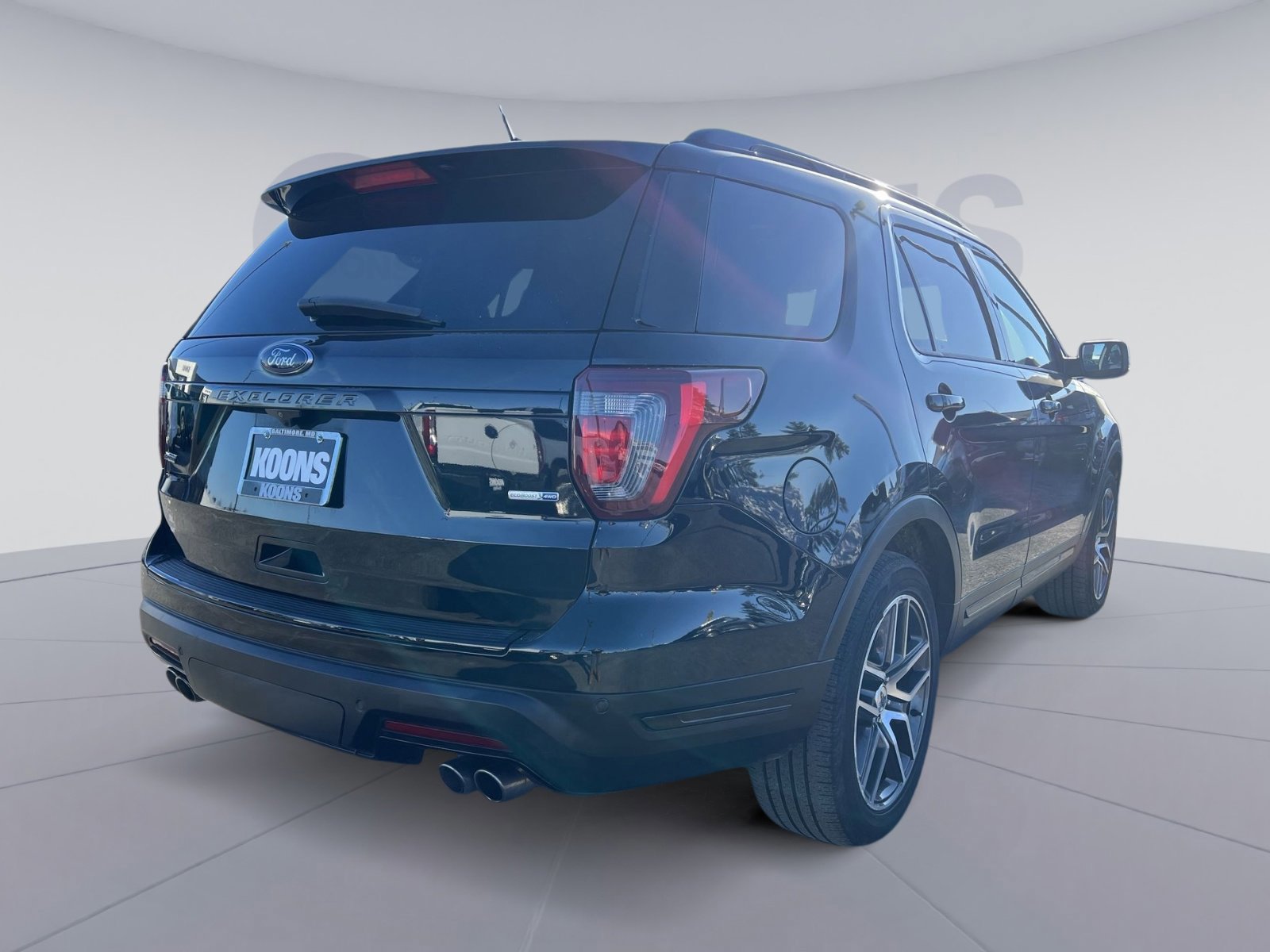 Certified 2018 Ford Explorer Sport w/ Equipment Group 401A image 4