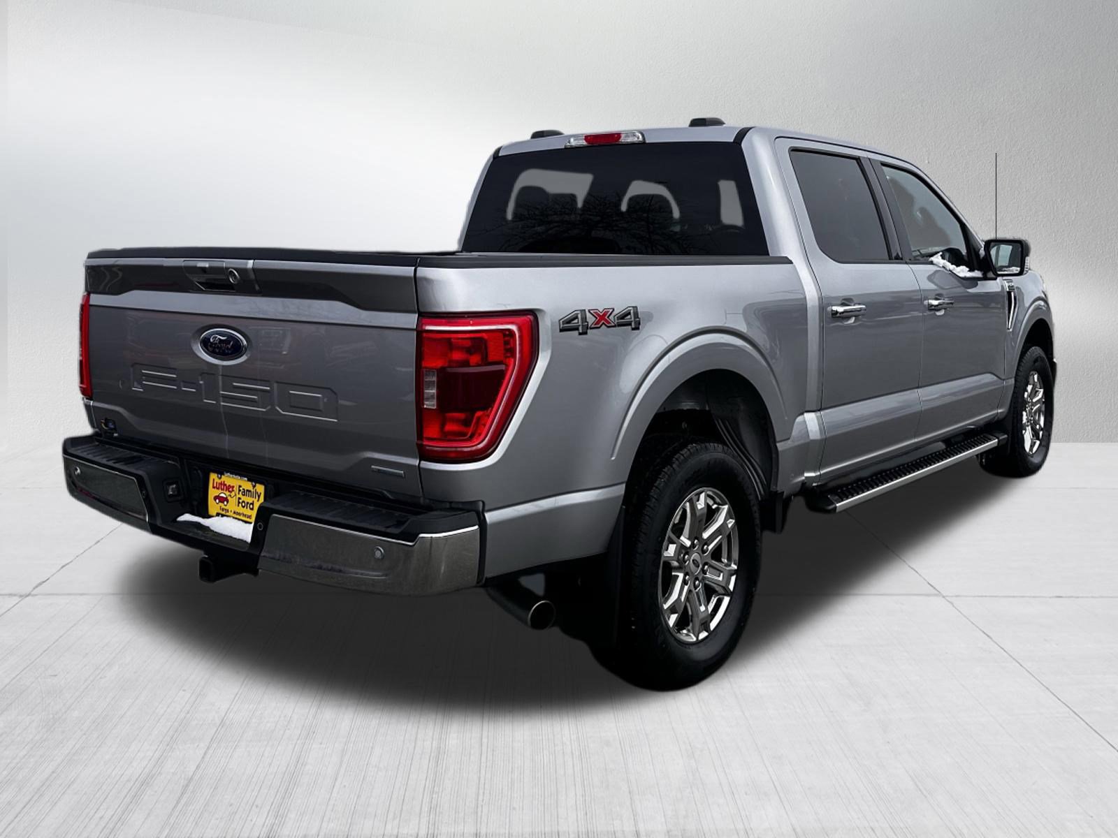 Certified 2022 Ford F150 XLT w/ Equipment Group 302A High image 5