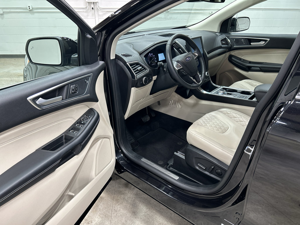 Certified 2024 Ford Edge Titanium AWD/4WD image 10