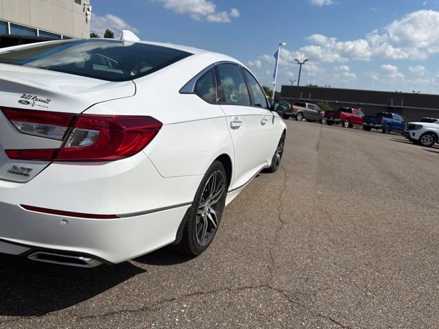 Used 2022 Honda Accord Touring image 3