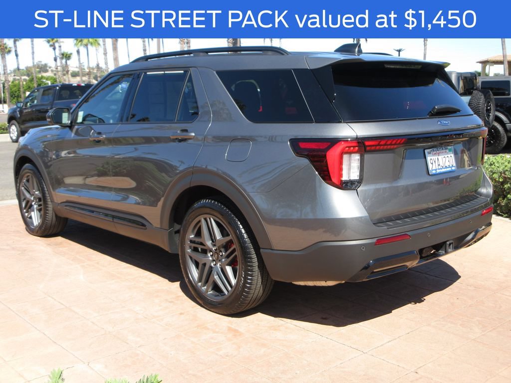 Certified 2026 Ford Explorer ST-Line w/ ST-Line Street Pack RWD image 2