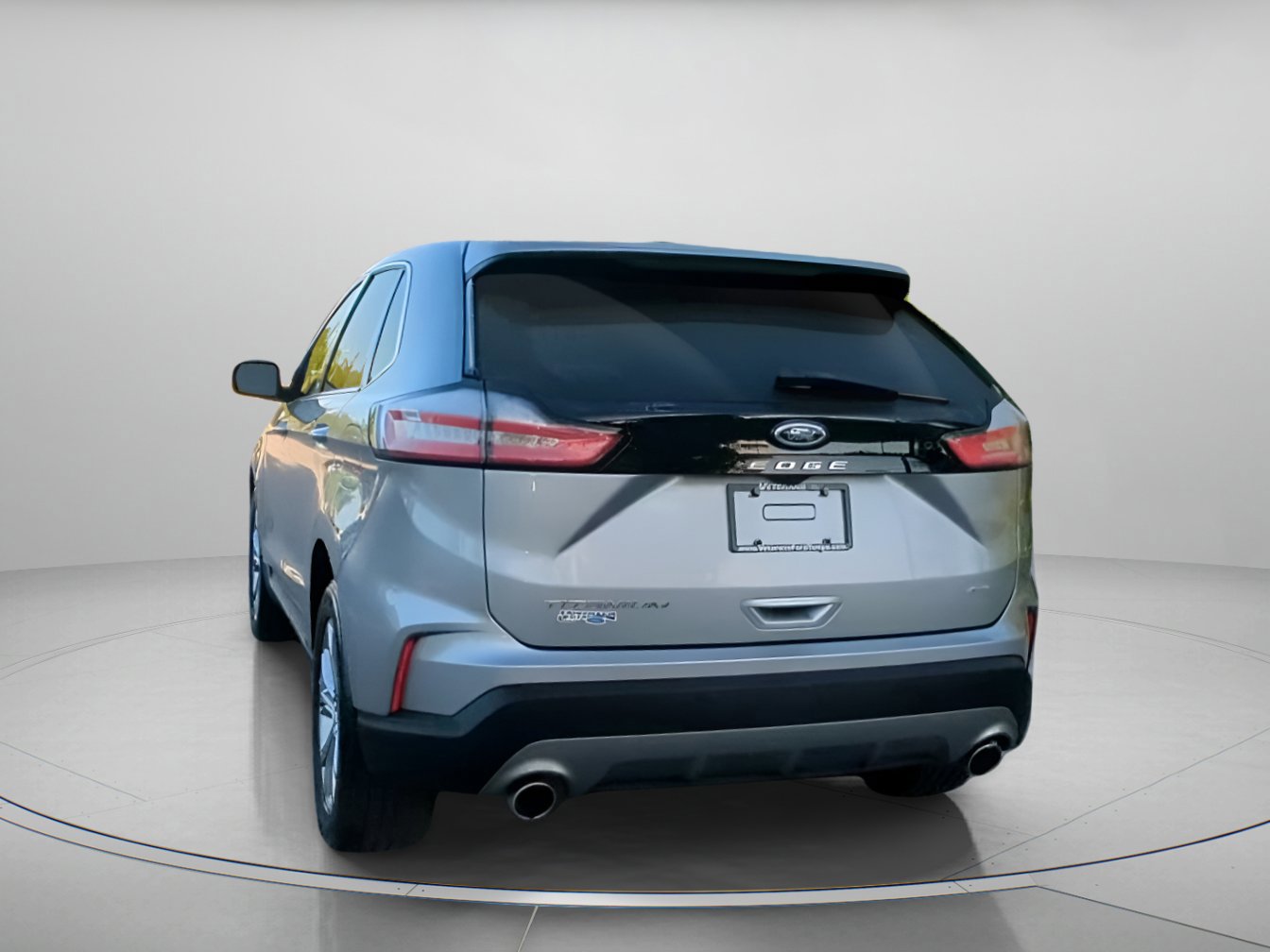 Certified 2023 Ford Edge Titanium image 16