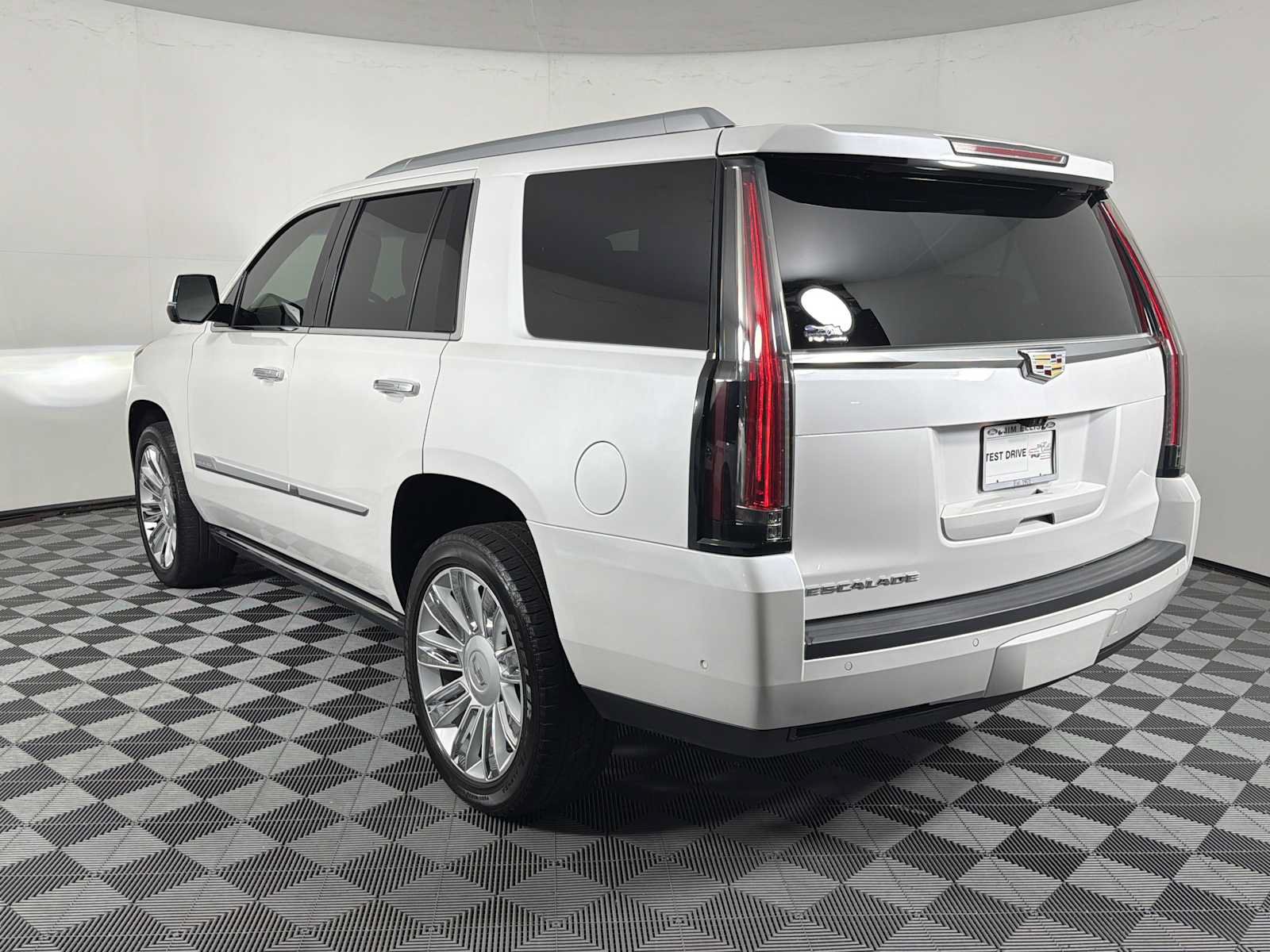 Used 2019 Cadillac Escalade Platinum AWD/4WD image 8