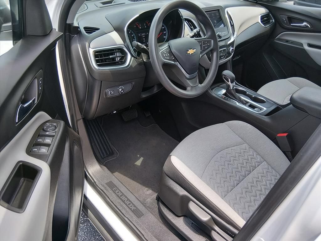 Used 2023 Chevrolet Equinox LS w/ LPO, Cargo Package FWD image 10