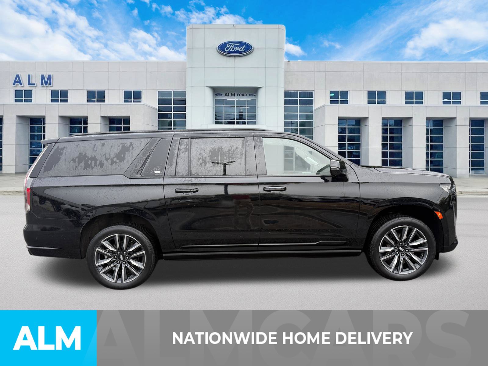 Used 2023 Cadillac Escalade ESV Sport Platinum AWD/4WD image 4