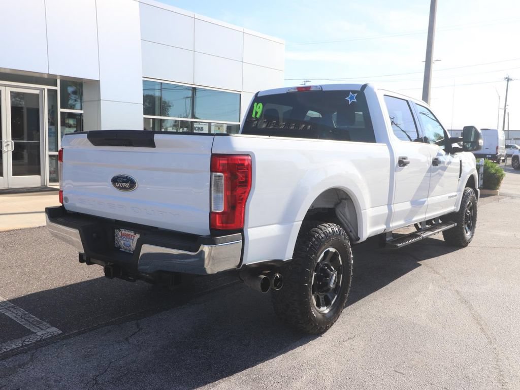 Certified 2019 Ford F250 XLT AWD/4WD image 15