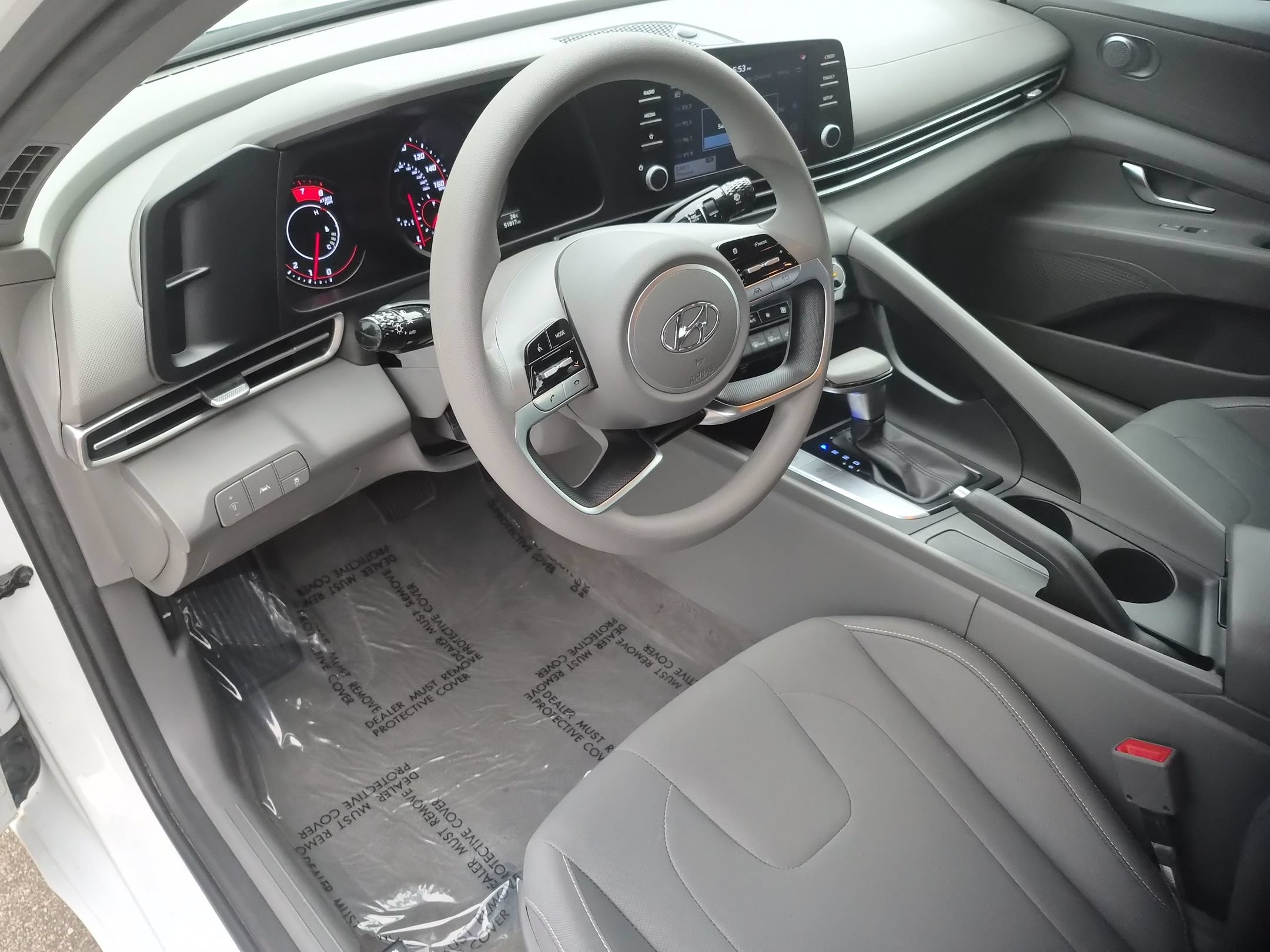 Used 2022 Hyundai Elantra SEL FWD image 17