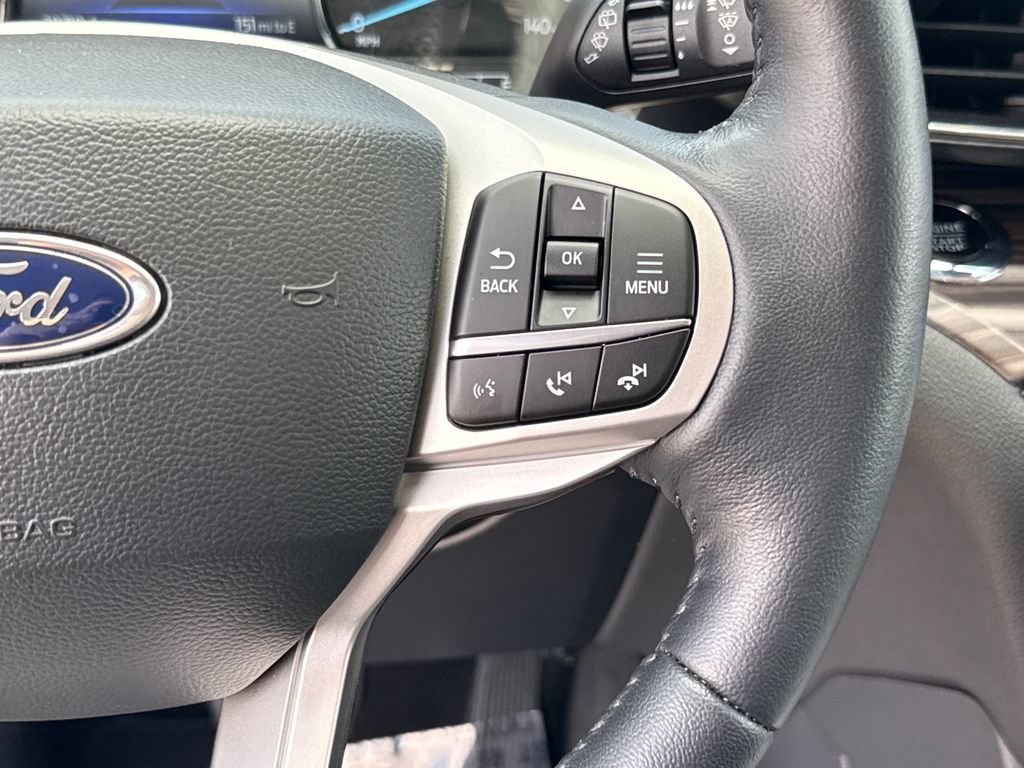 Certified 2023 Ford Explorer Limited w/ Limited Technology Package image 16