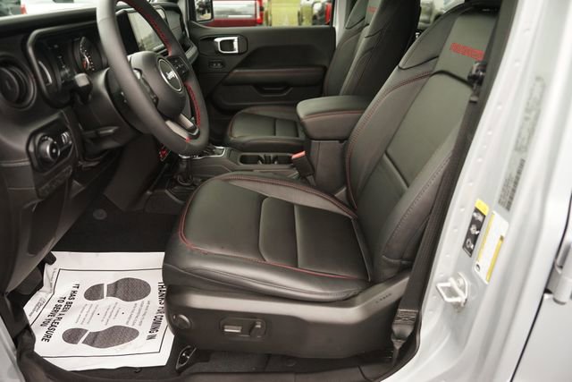 Used 2024 Jeep Wrangler Unlimited Rubicon w/ Technology Group AWD/4WD image 9