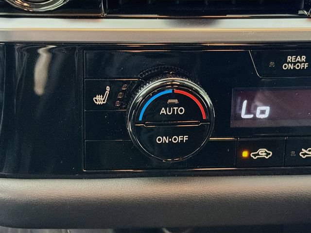Used 2022 Nissan Pathfinder SL FWD image 24