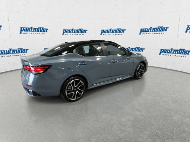 Used 2024 Nissan Sentra SR FWD image 11