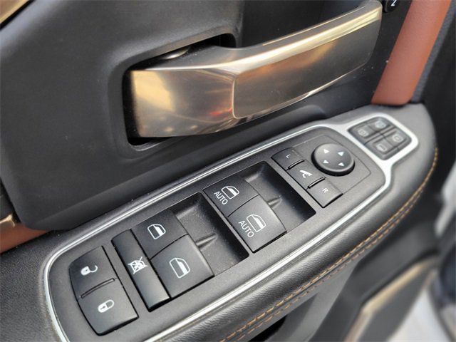 Used 2023 RAM 3500 Limited image 17