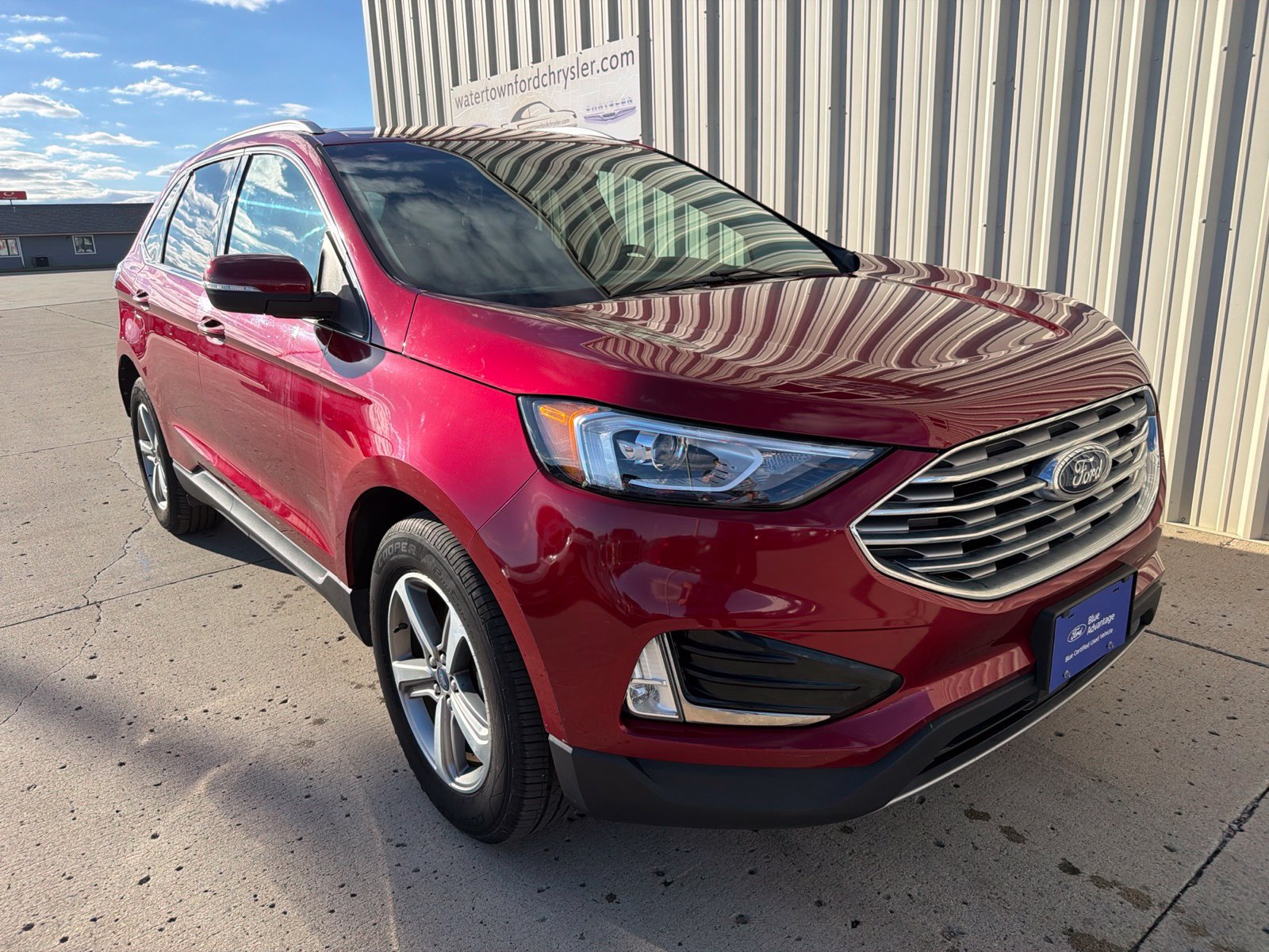 Certified 2019 Ford Edge SEL w/ Equipment Group 201A AWD/4WD image 2